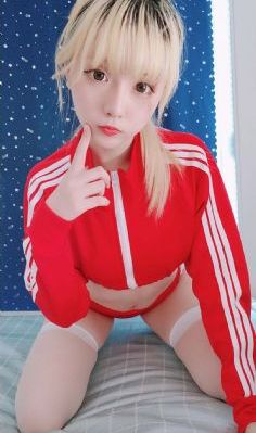 只摸一分钟也